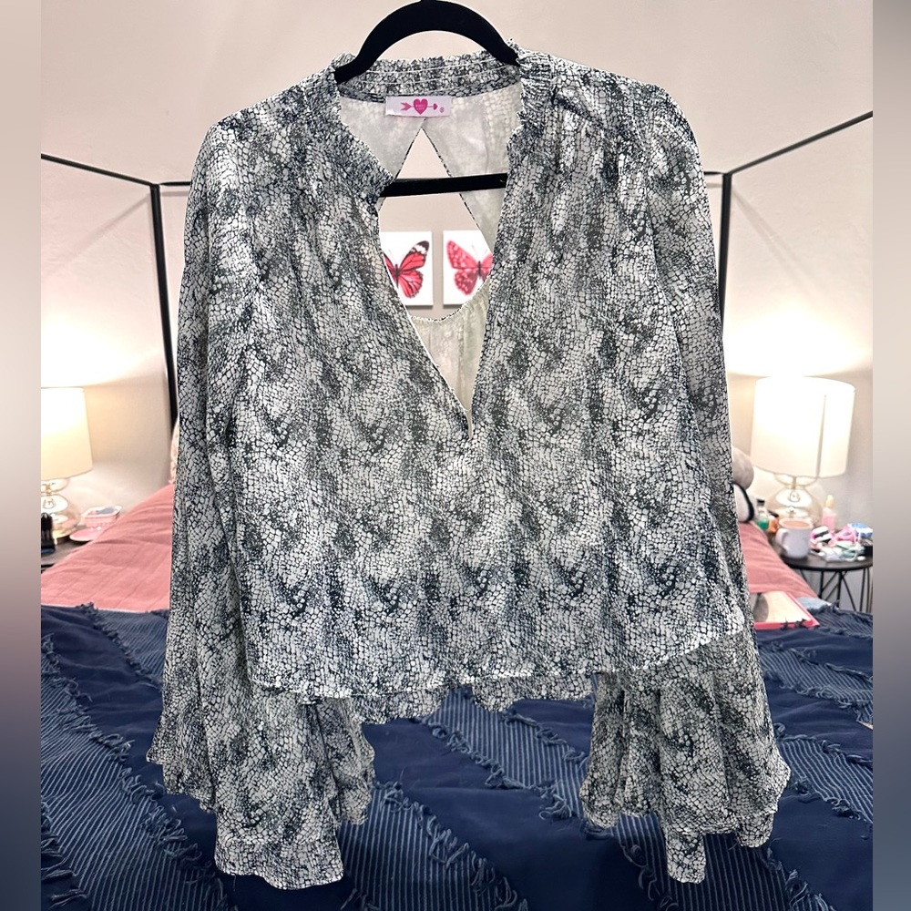 Buddy Love Bell Sleevetop